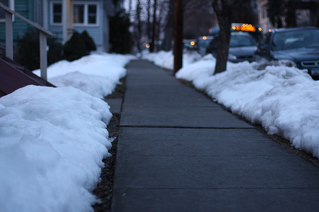 tips-moving-winter-sidewalks