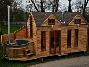 tiny-home-hot-tub